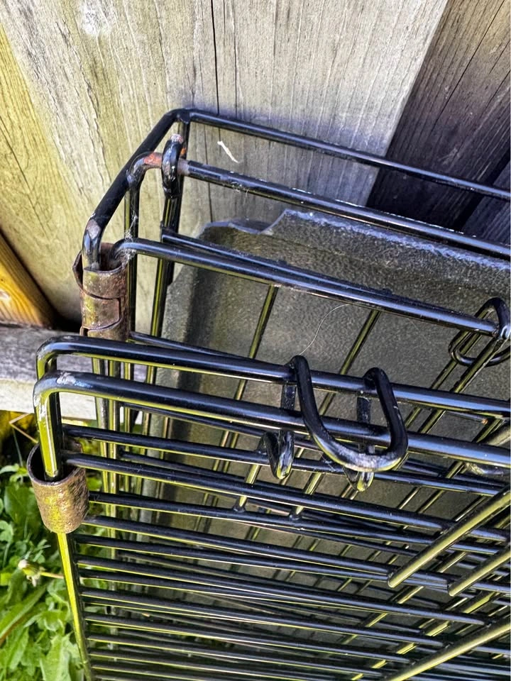 Smaller Foldable dog crate - photo 2