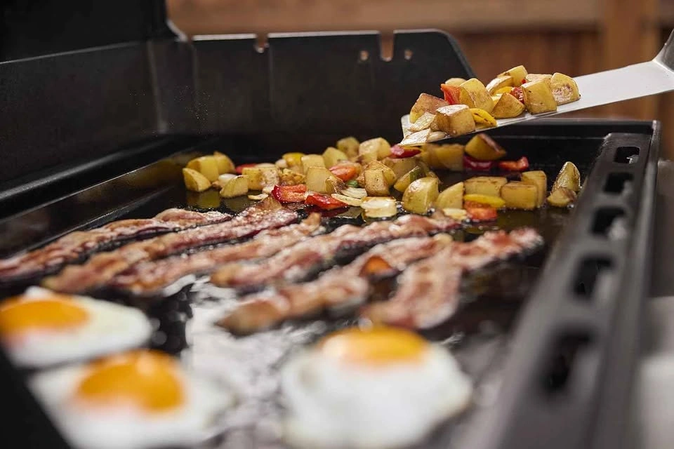 Sealed Weber Spirit 300 Series Carbon Steel Griddle Insert - photo 5