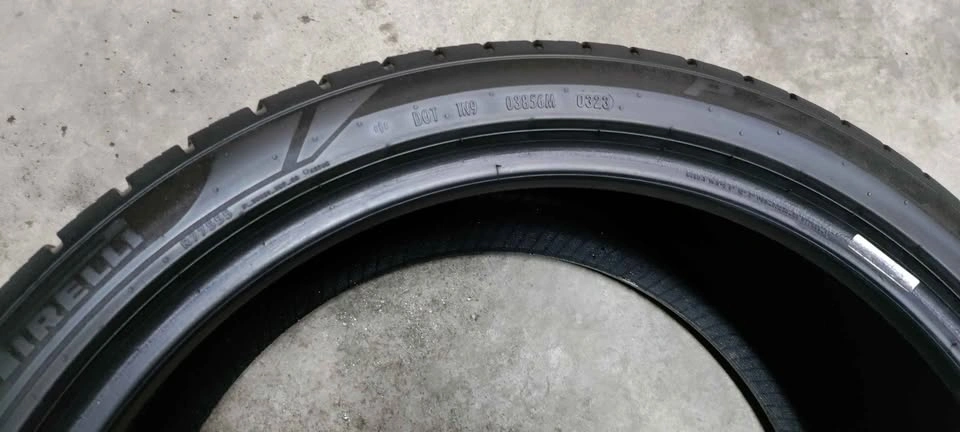 1x 255/35R19 Pirelli Allseasons Tire - photo 3