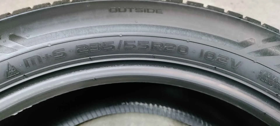 1x 235/55R20 Nokian Winter Tire - photo 3