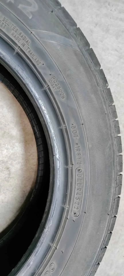 1x 175/65R15 Allseasons Tire - photo 3