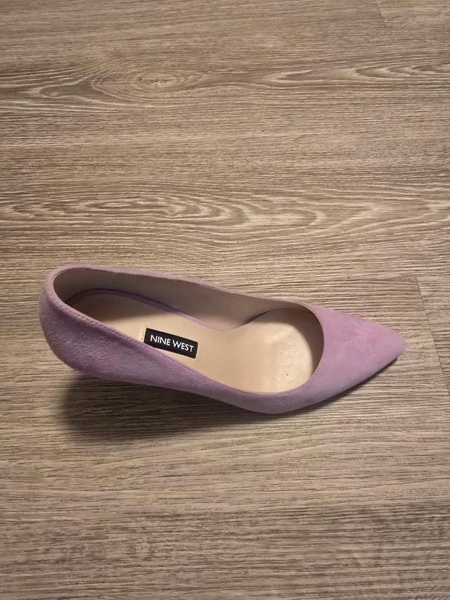 New in Box Nine West Suede Heels - Size 9.5 - Lavender