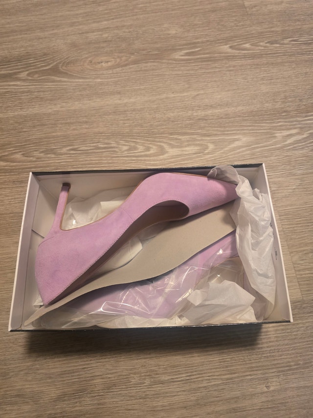 New in Box Nine West Suede Heels - Size 9.5 - Lavender - photo 5