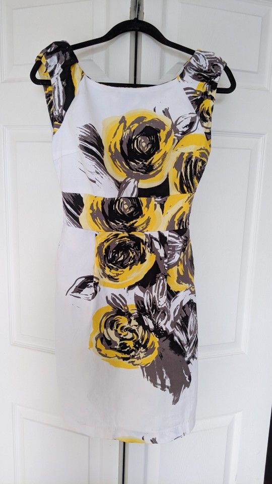 Floral Midi Dress in Yellow and Black