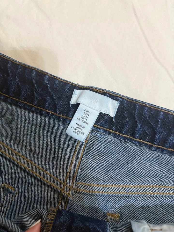 H&M Dark Wash Denim Jorts - photo 4
