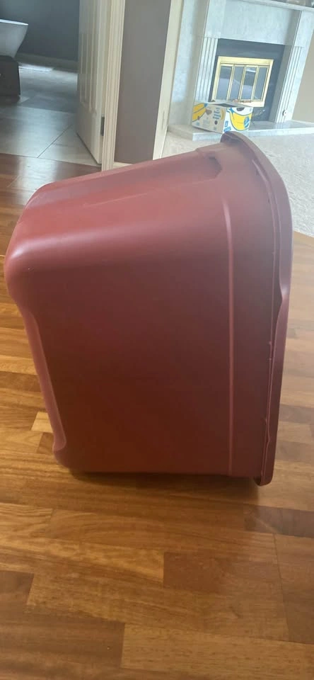 Rubbermaid Sterilite Plastic Storage Totes with Lids 9 - photo 3