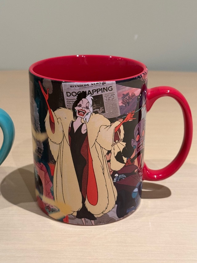 Disney The Little Mermaid and Cruella de Vil Mugs - photo 3