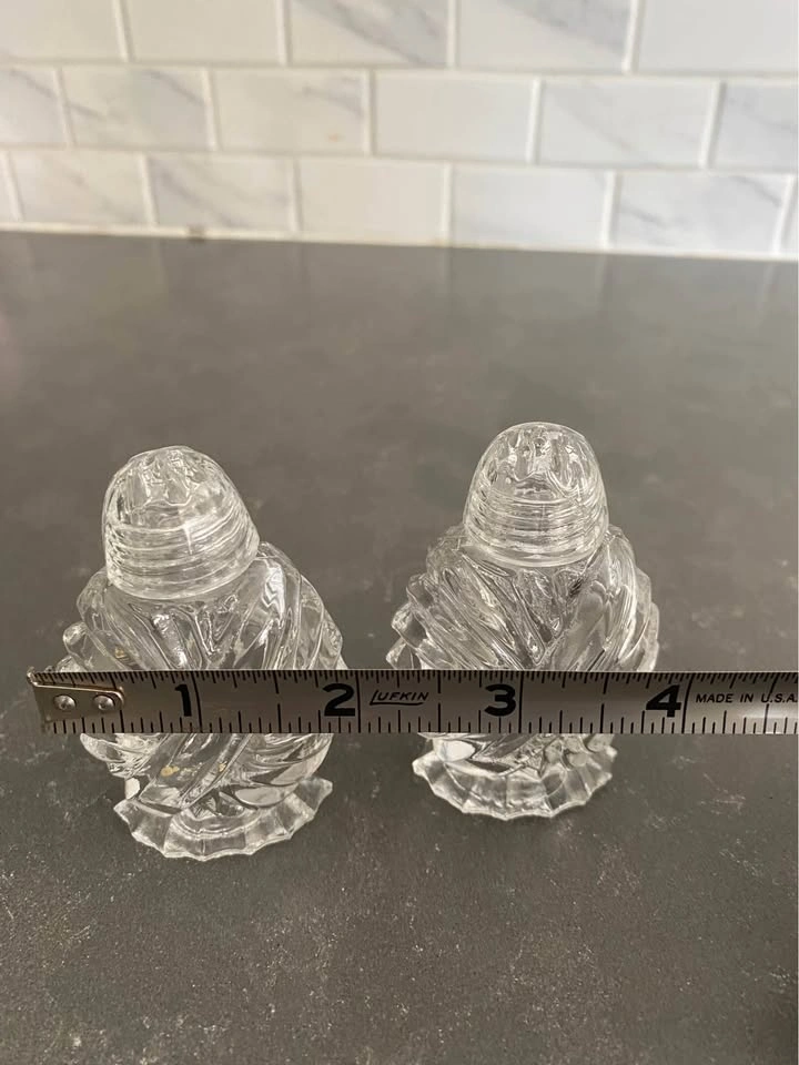 Vintage Pressed Glass Salt & Pepper Shakers - photo 3