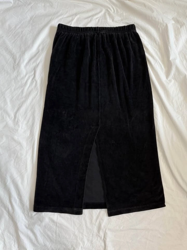 Vintage Velvet Midi Skirt - photo 2