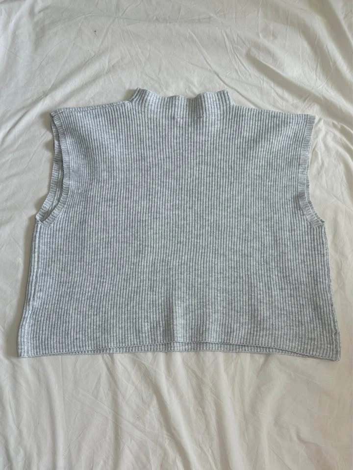 Boxy Mock Neck Sweater Vest - photo 2