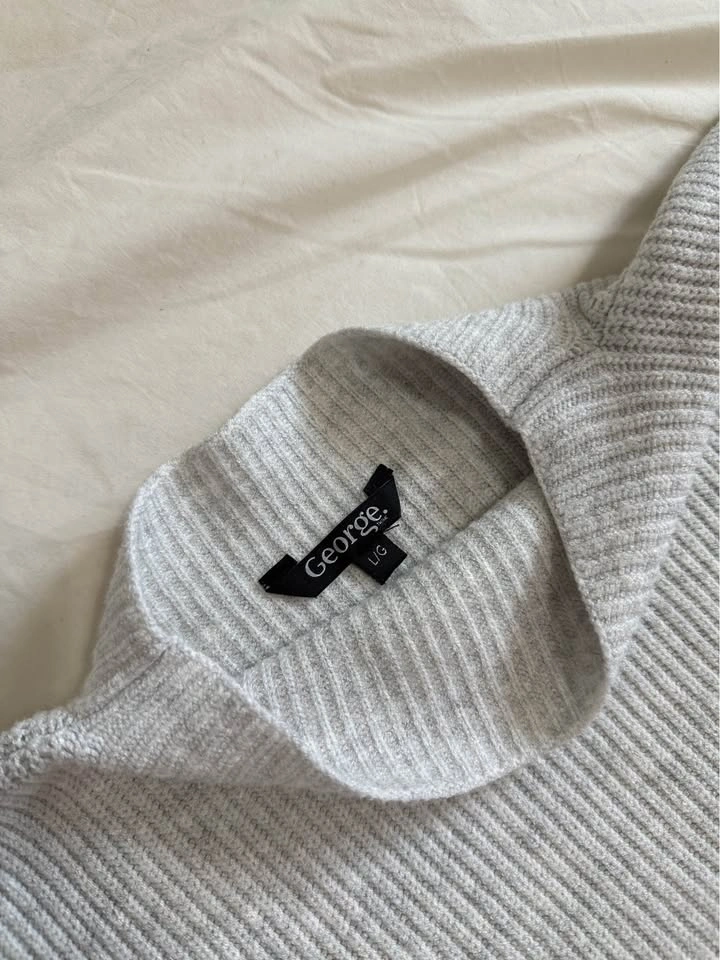 Boxy Mock Neck Sweater Vest - photo 4