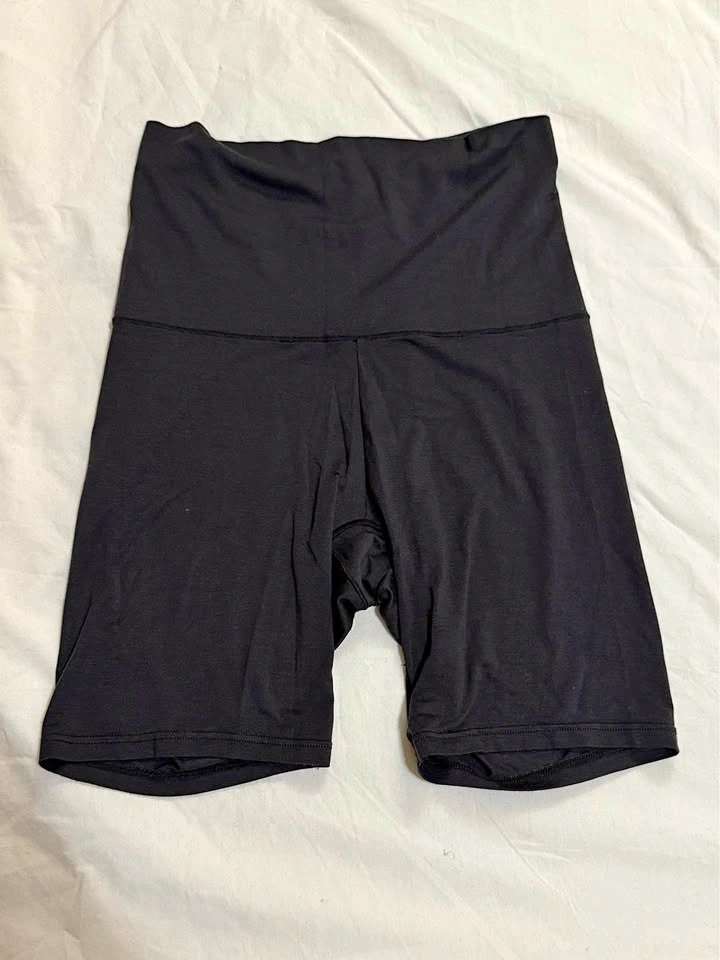 Uniqlo HEATTECH Shorts