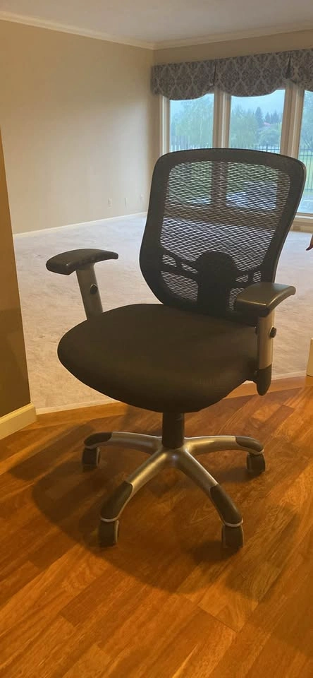 Ergonomic Mesh Back Office Chair - photo 2