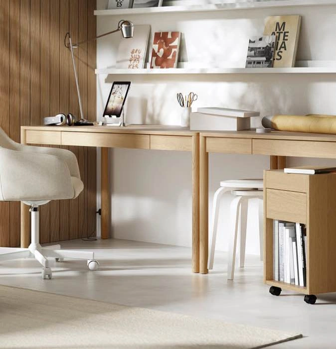 (can deliver) LIKE NEW - IKEA TONSTAD desk in Oak - photo 2