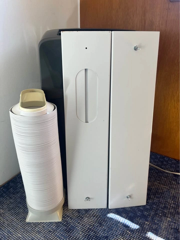 LG Air Conditioner 12,000 BTU – Blows Ice Cold Complete Kit - photo 3