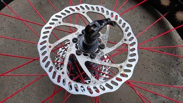 Fat bike wheel set 26" w/ 10 speed Sram cassette & Tektro discs - photo 4