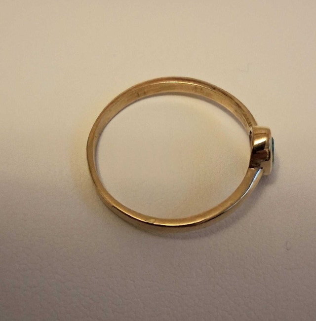 NEW GOLD TONE TURQUOISE STONE RING - photo 3