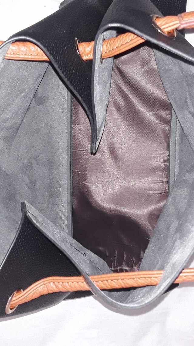 NEW JIMMY CHOO BLACK BUCKET TOTE BAG - photo 5