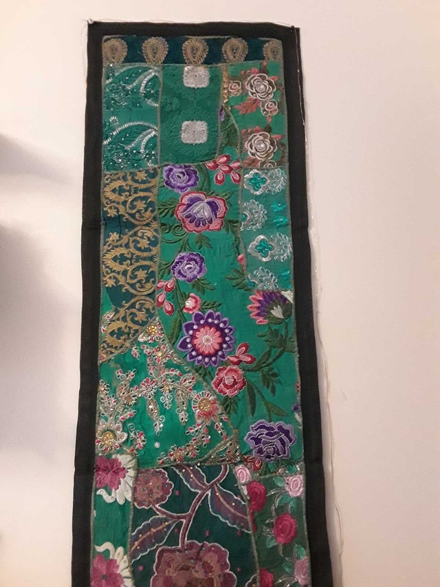 NEW BOHO GREEN TABLE RUNNER/WALL DECOR