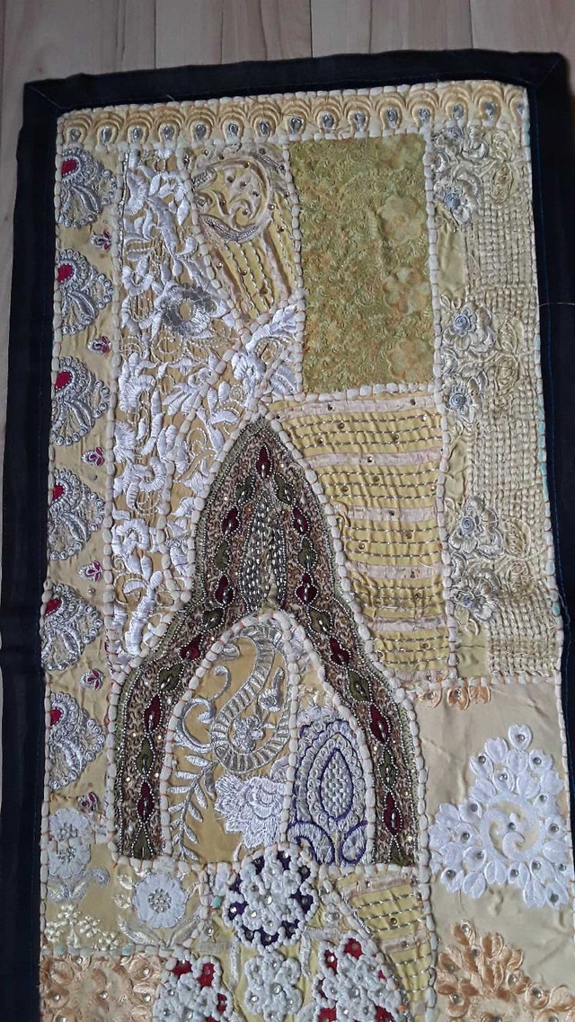 NEW BEAUTIFUL BOHO TABLE RUNNER/WALL HANGING DECOR - photo 2