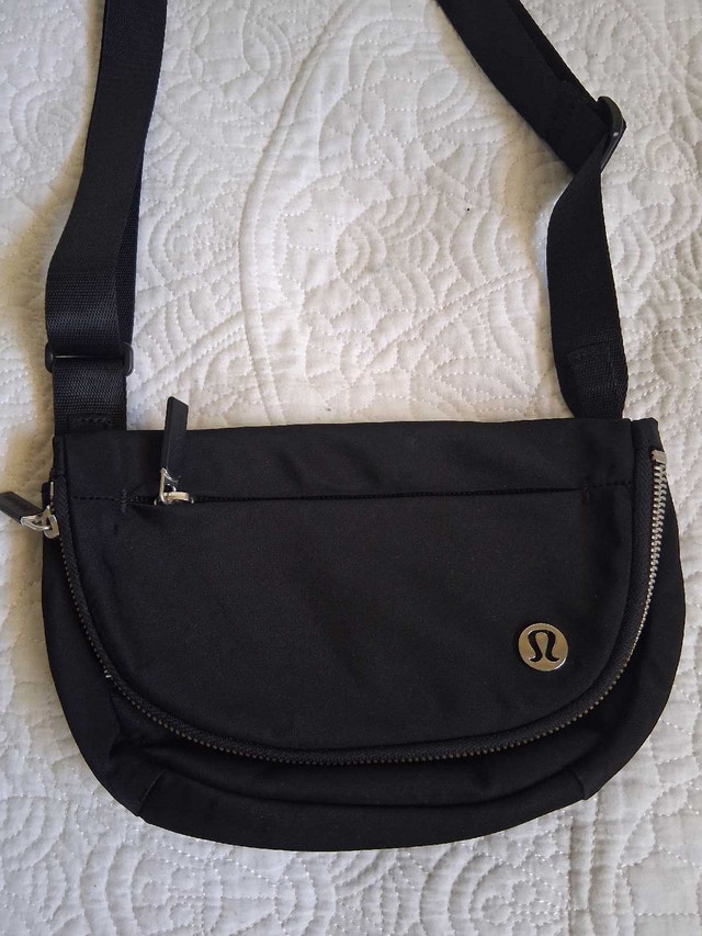 LULULEMON BLACK CROSSBODY/WAIST BAG - photo 2