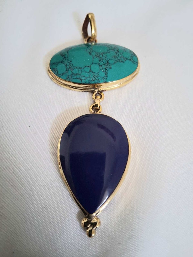 NEW GOLD-TONE TURQUOISE AND LAPIS LAZULI STONES PENDANT