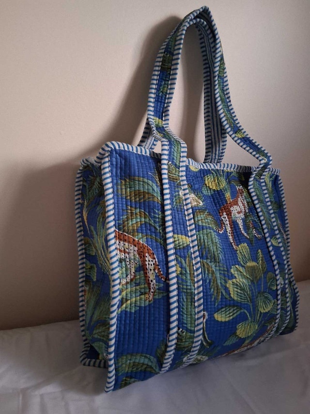 NEW BOHO LEOPARD PRINT BLUE QUILTED TOTE - photo 5