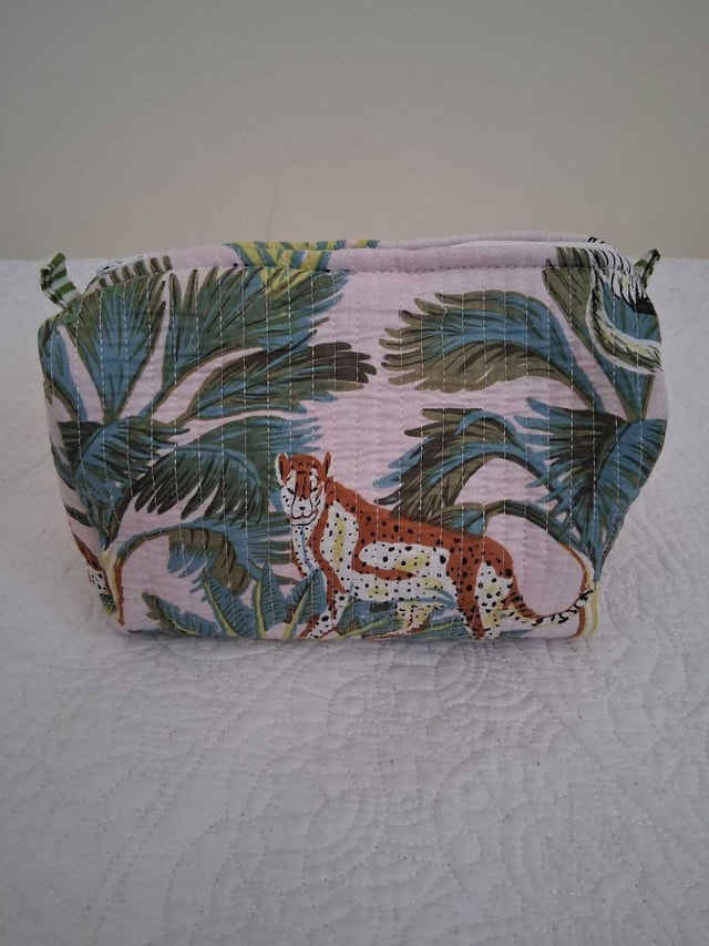 SET OF 3 FLORAL & ANIMAL PRINT QUILTED COSMETIC BAGS - photo 3