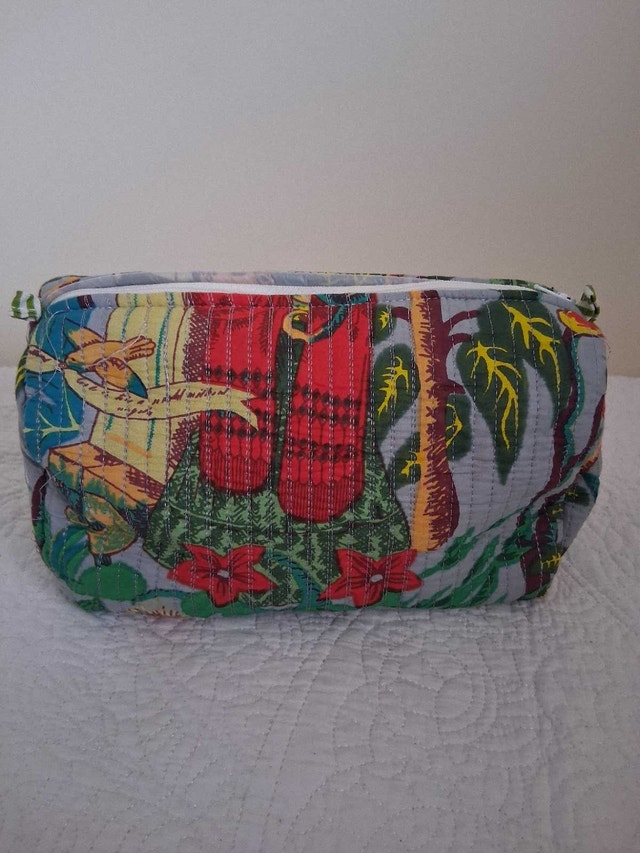 NEW SET OF 3 QUILTED TROPICAL PRINTS COSMETIC BAGS - photo 4