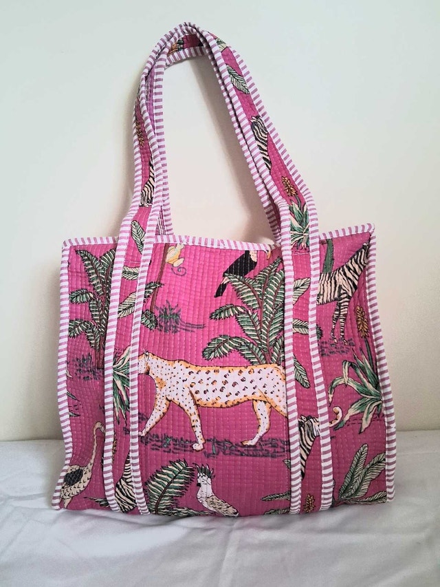 NEW FUSCHIA PINK QUILTED TOTE BAG
