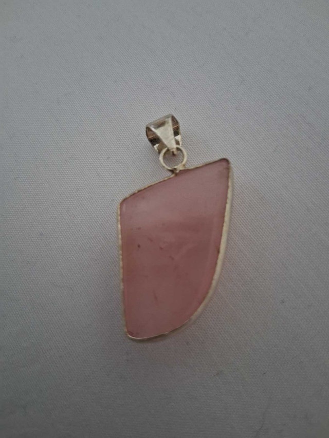 NEW ROSE QUARTZ STONE PENDANT - photo 2