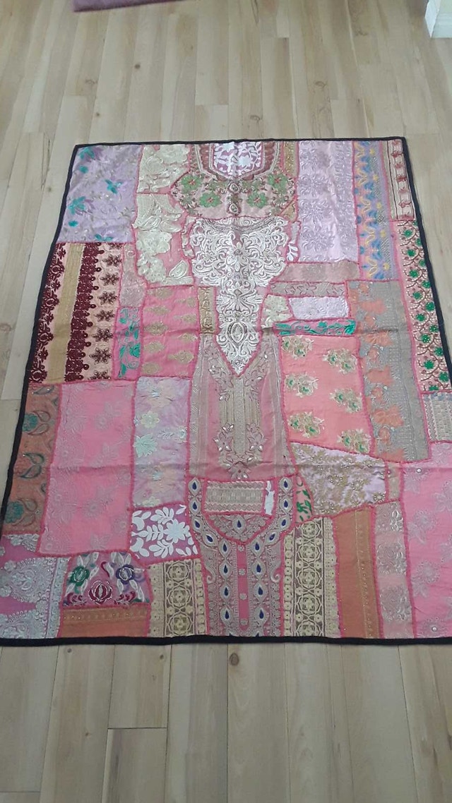 NEW STUNNING PINK BOHO TABLE/WALL DECOR