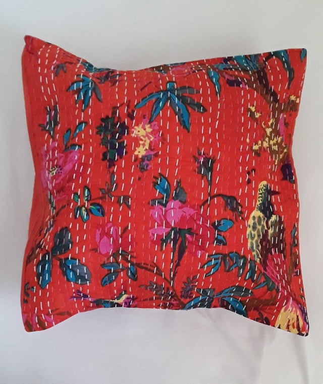 NEW BIRDS WITH FLORAL CUSHION COVER - photo 3