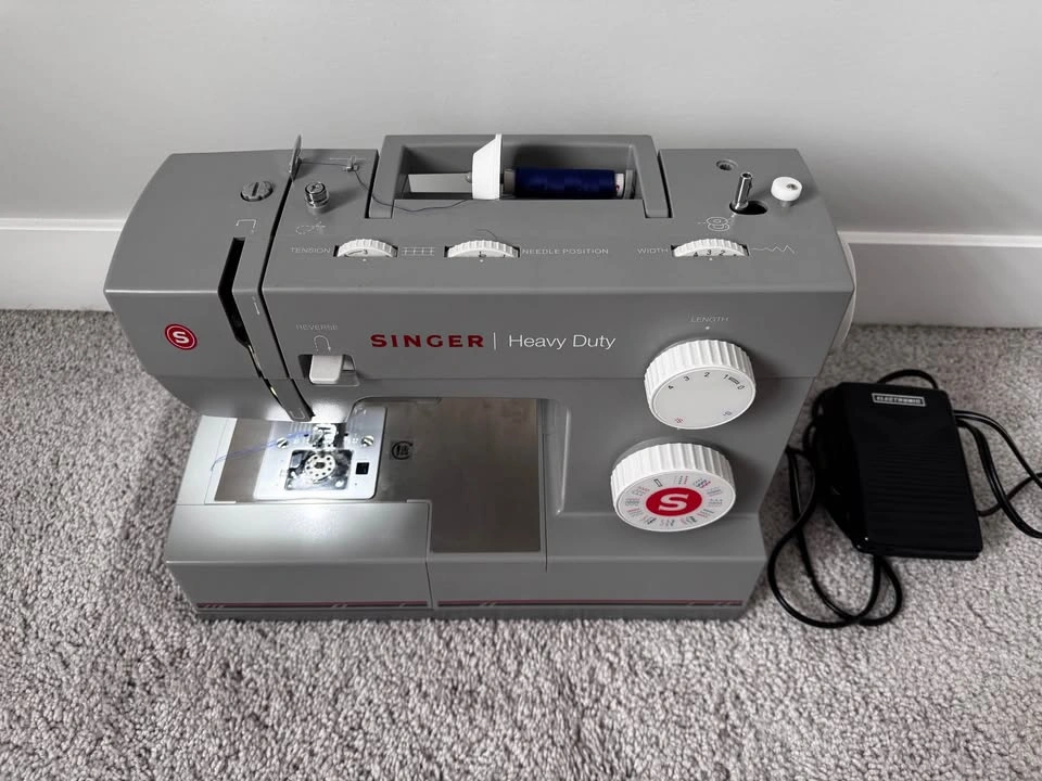 SINGER® SEWING MACHINE HEAVY DUTY - photo 2
