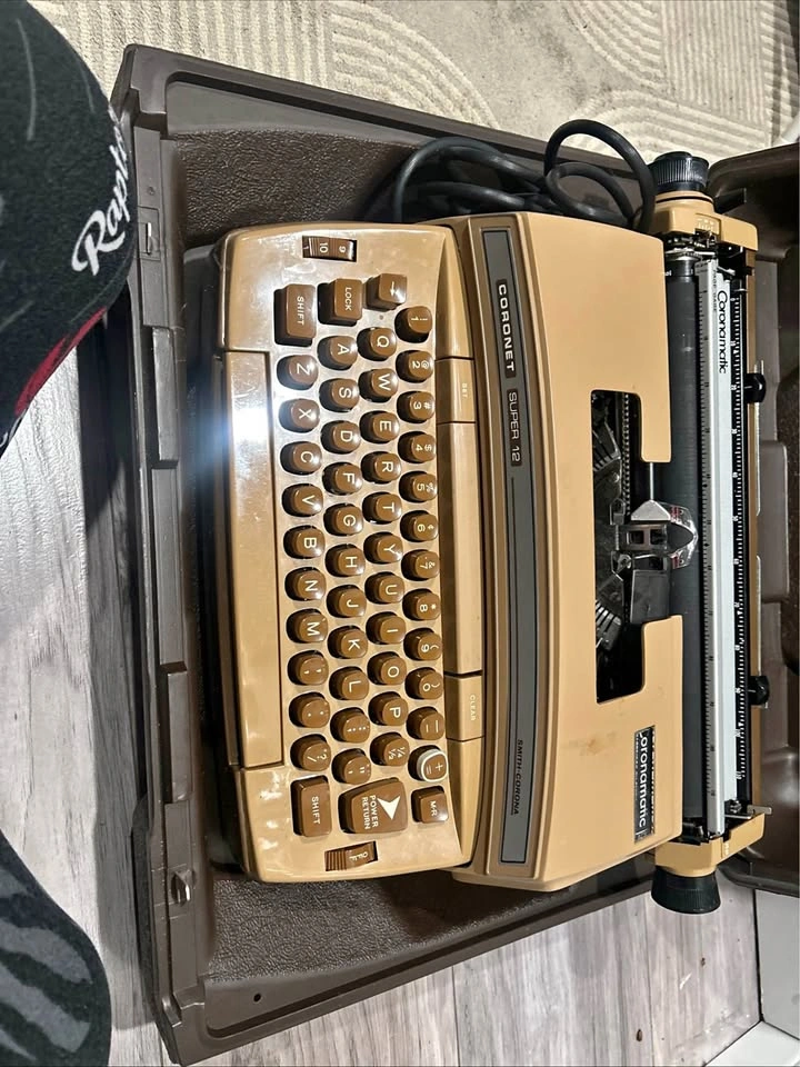 Smith Corona Super 12 Typewriter