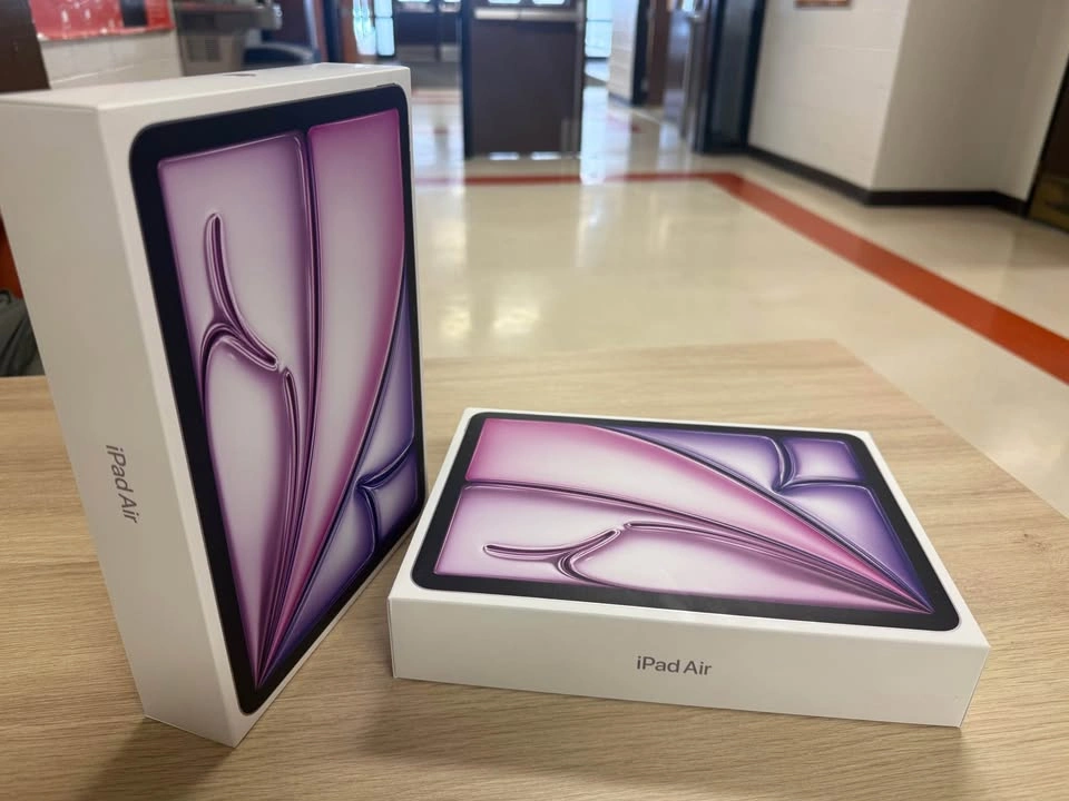 New iPad Air M3 Cellular Wifi 128GB with Keyboard - photo 4