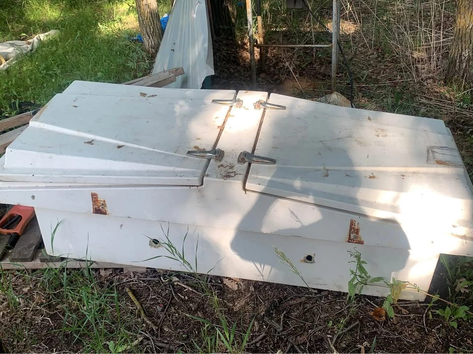 Truck Tool box fibreglass with sliding tray - photo 4