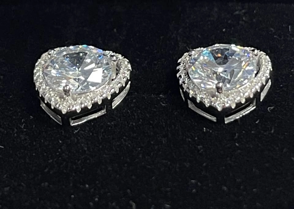 925 Silver 2.0ct Heart Halo Simulated Diamond Stud Earrings - photo 2