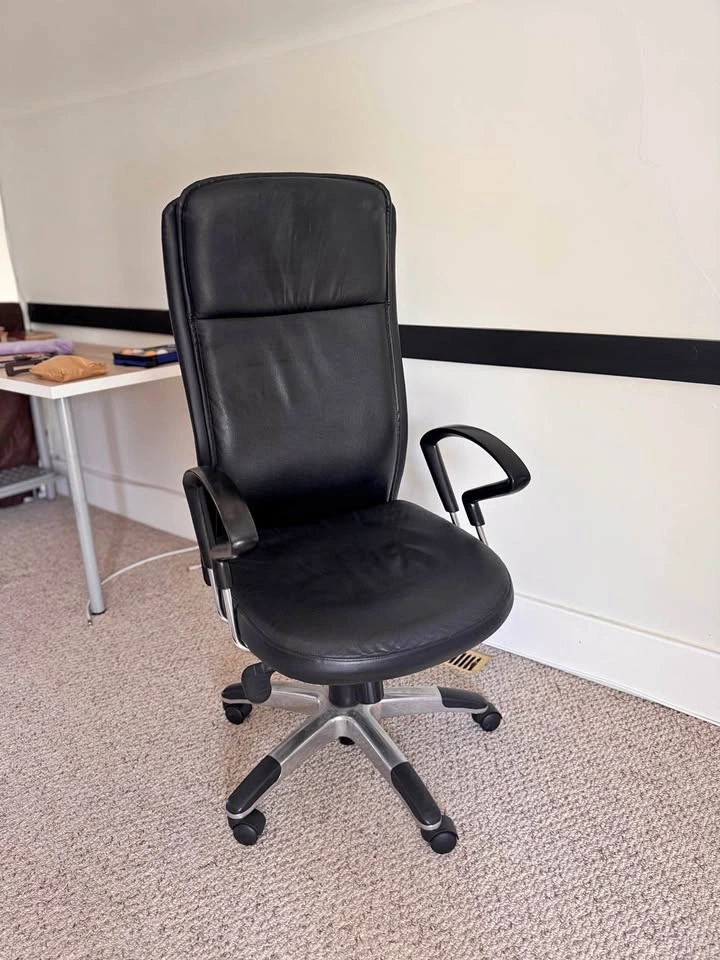 Black High-Back Office Chair