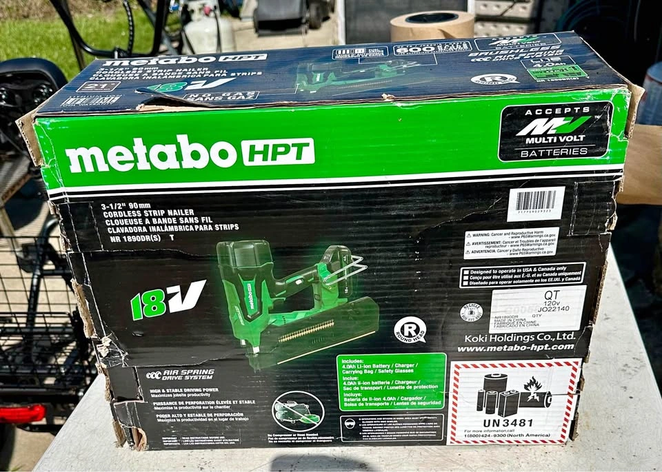 Metabo HPT 18V Cordless Strip Framing Nailer Kit