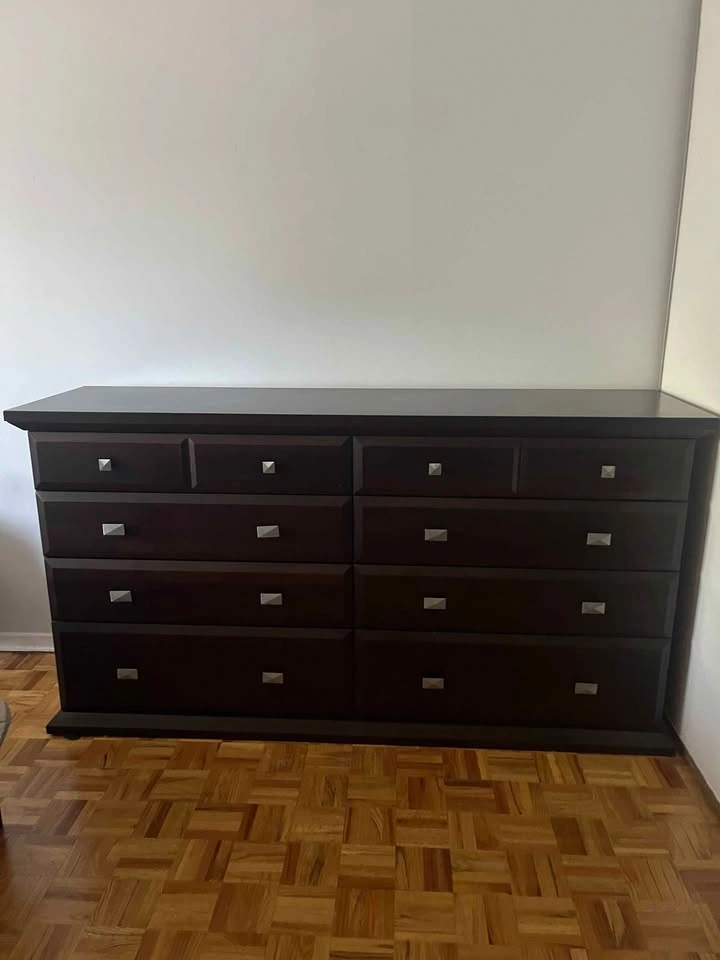 Solid Dark Wood 6-Piece Queen Bedroom Set - One Owner - photo 3