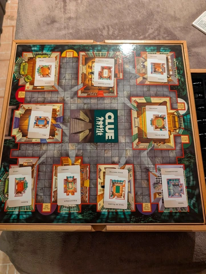 Deluxe Parker Bros 8-in-1 Game Collection - Solid Wood Cabinet - photo 3