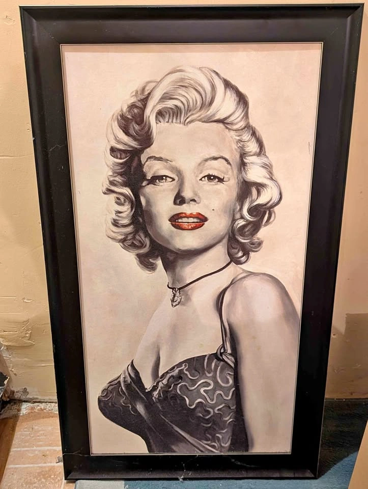 Marilyn Monroe Framed Painting / Textured Art – New Condition