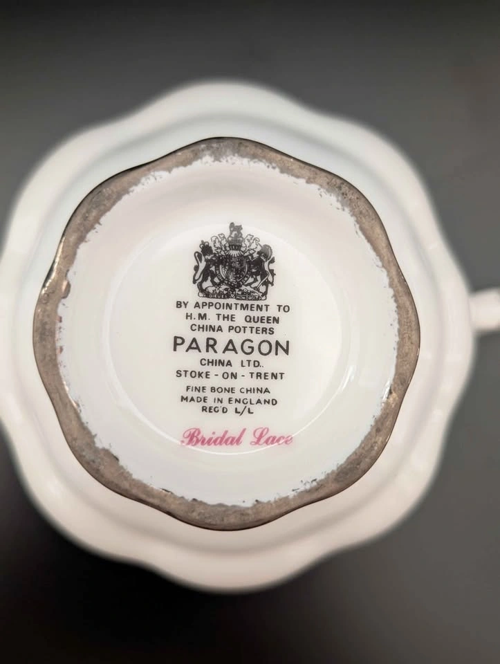 Elegant Vintage Paragon "Bridal Lace" Fine Bone China - photo 2