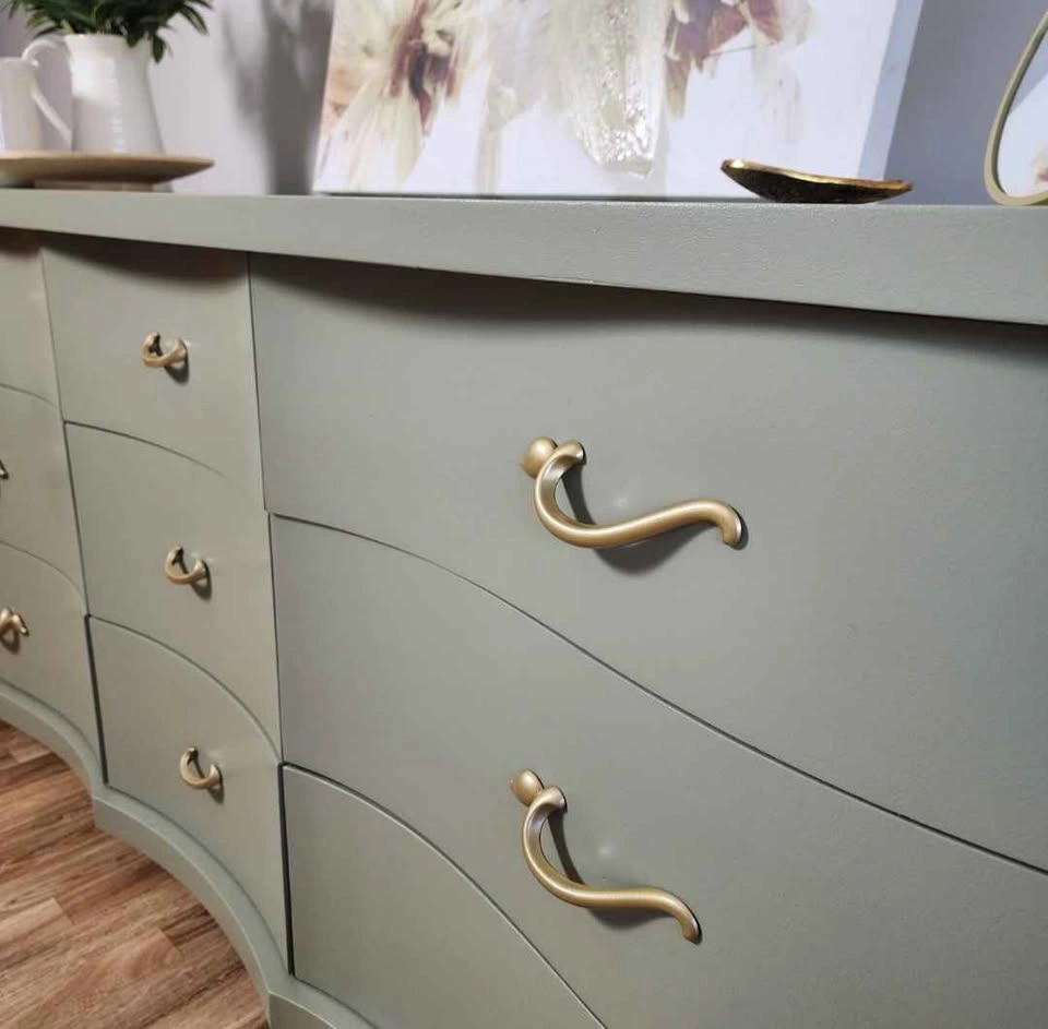 Vintage 9-Drawer Dresser in Muted Sage - photo 3