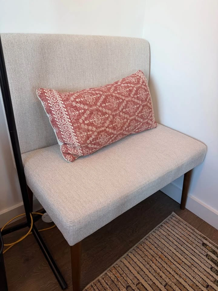 Mid-Century Modern Dining Chair in Cream - photo 4