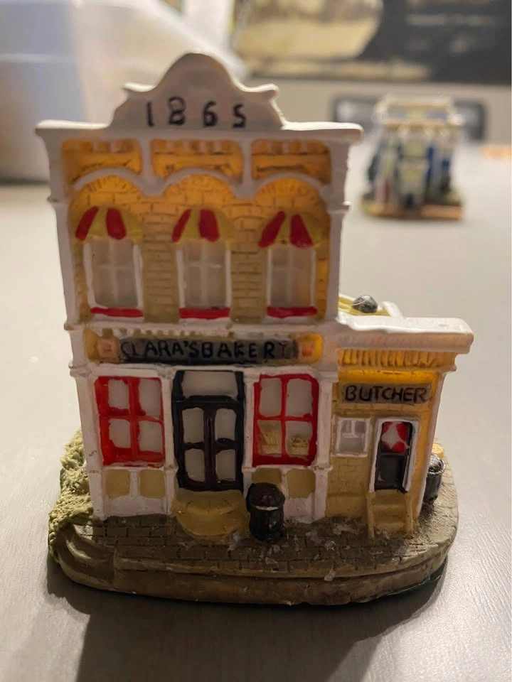 Miniature Buildings (3” tall) - photo 2