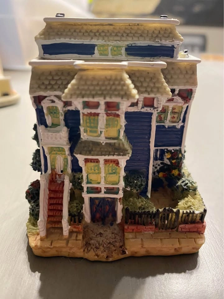 Miniature Buildings (3” tall) - photo 3