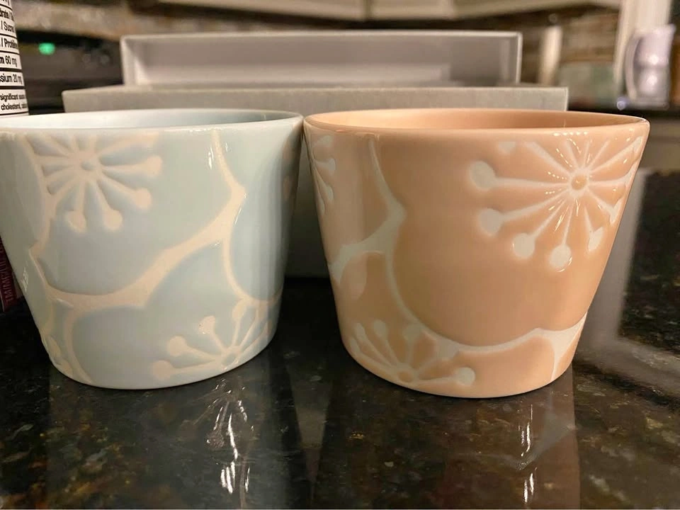 Gift idea: Japanese Porcelain Saki or Tea Cups