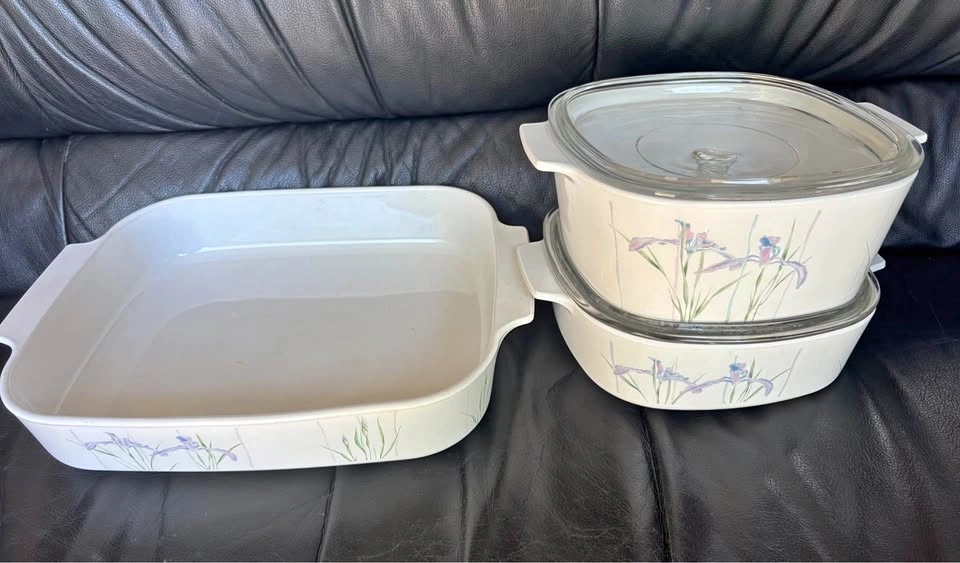 CorningWare Iris Baking Dish and Casserole Set
